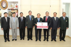 รับมอบเงินสนับสนุนการดำเนินงานมูลนิธิอนุรักษ์ป่ารอยต่อ 5 จังหวัด