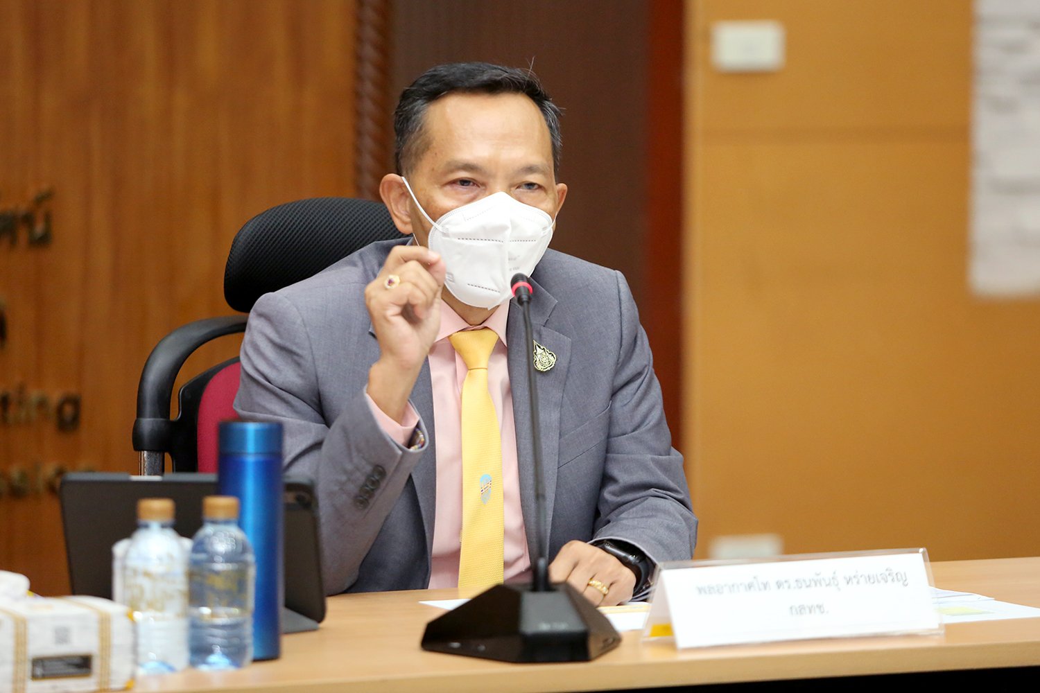 02.jpg