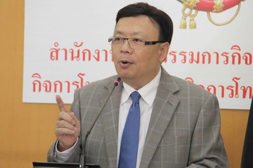เลขาธิการ กสทช. เผยบอร์ด กทค. มีมติเห็นชอบแนวทางการอนุญาตการให้บริการระบบติดตามเรือ เพื่อให้เรือประมงไทยสามารถติดตั้งระบบติดตามเรือ/ยานพาหนะทางน้ำที่รองรับสัญญาณดาวเทียมได้ทุกระบบ เพื่อสนับสนุนนโยบาย คสช.ในการแก้ปัญหาการทำประมงผิดกฎหมาย ขาดการรายงาน และไร้การควบคุม