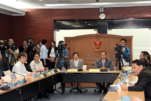 สำนัก กสทช.จัดการประชุมผู้ประกอบการโครงข่ายโทรทัศน์แบบบอกรับสมาชิกผู้ประกอบกิจการ เรื่อง การแจ้งผู้ใช้บริการกรณีระงับการนำช่องรายการที่สิ้นสุดการให้บริการเป็นการเป็นการทั่วไปมาออกอากาศในโครงข่ายของตนเอง 
