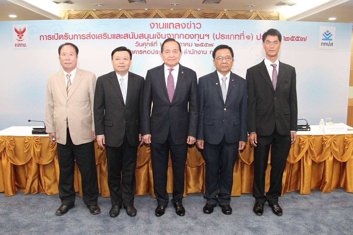 02-(1).jpg