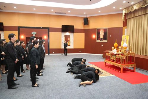 พิธีถวายความอาลัย แด่พระบาทสมเด็จพระปรมินทรมหาภูมิพลอดุลยเดช มหิตลาธิเบศรรามาธิบดี จักรีนฤบดินทร สยามินทราธิราช บรมนาถบพิตร