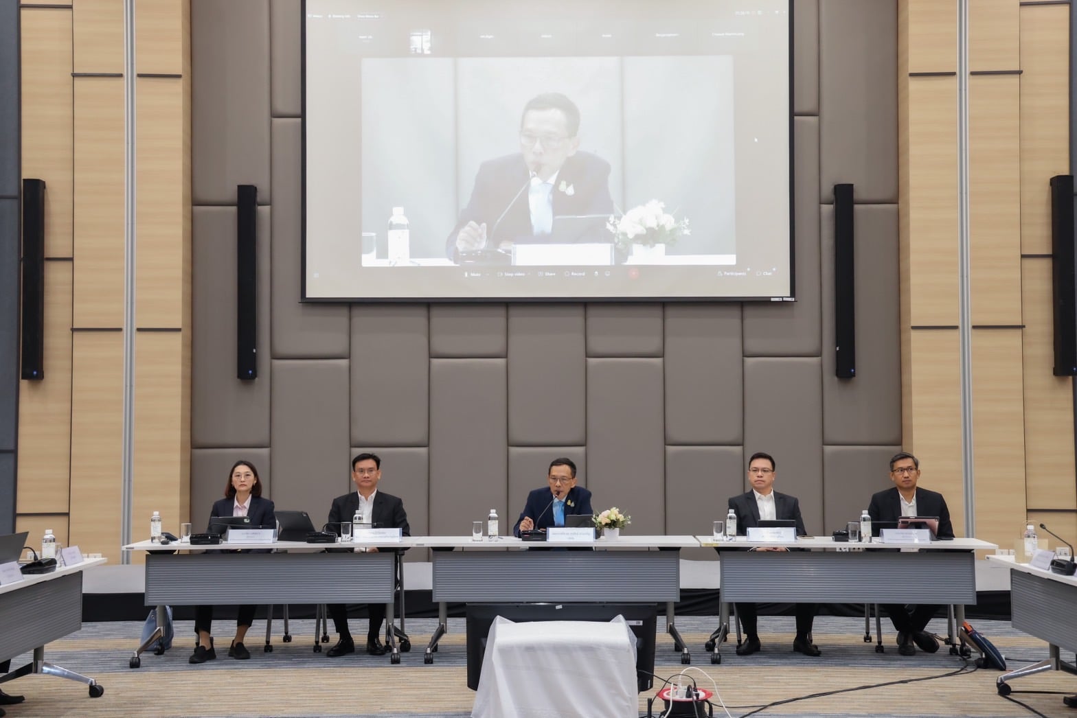 05.jpg