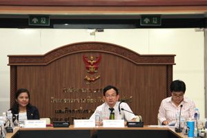 NBTC Public Forum ครั้งที่ 2/2556 "เสาสัญญาณการสื่อสาร: ความปลอดภัยที่ไม่ได้เลือก! "